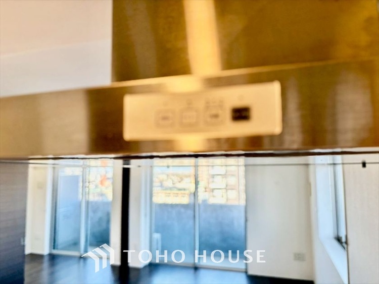 その他 【KITCHEN】◆開放的◆後片付けが楽なシステムキッチン。収納スペースの充実！