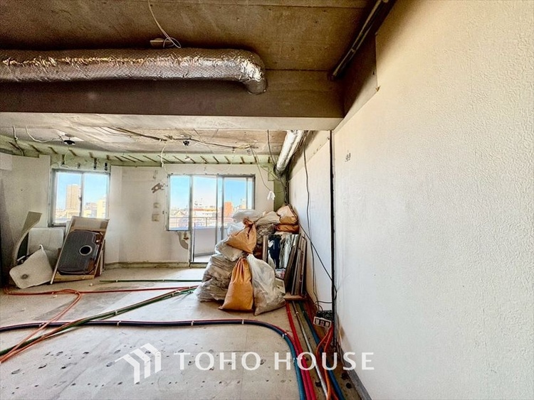 内装 現在改装中◆快適◆な暮らしに不可欠な収納スペース。快適さとともに思い出も詰まっていく。