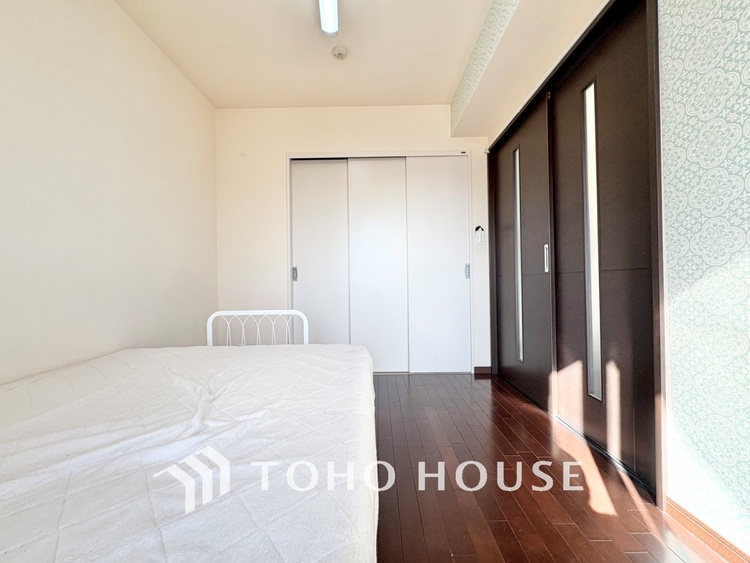 内装 【PRIVATE ROOM】◆属毛離裏◆子は父を手本とし、母に愛育されて成長する。家族の深い繋がり。いつまでも大切にしたい。