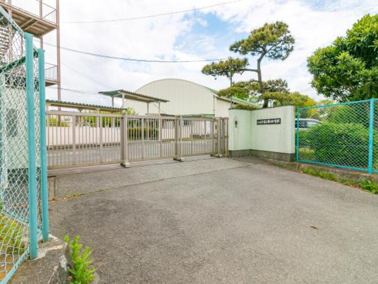 周辺 八王子市立横川中学校迄300ｍ