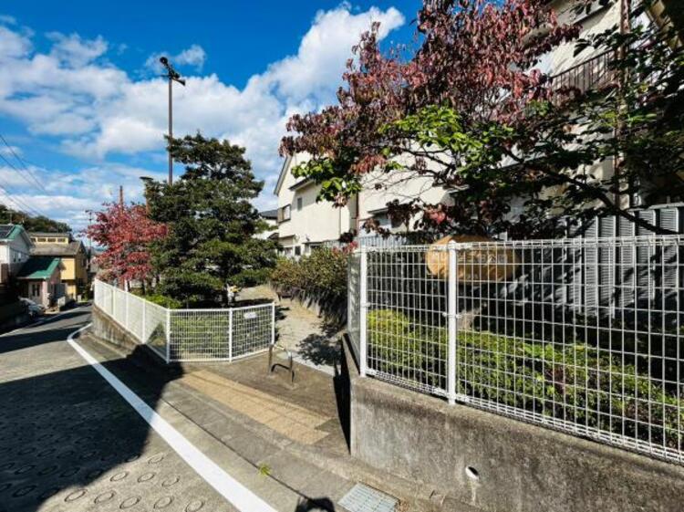 周辺 めじろ台三田公園迄160ｍ