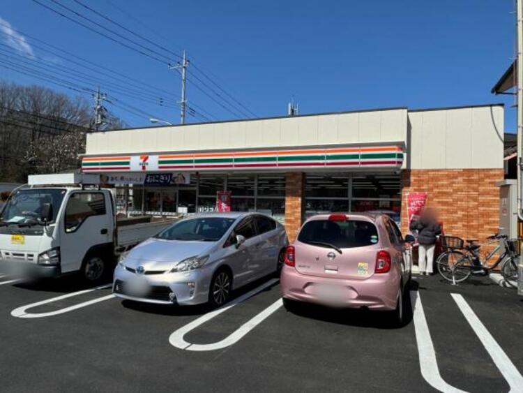 周辺 セブンイレブン 八王子南大沢店迄350ｍ
