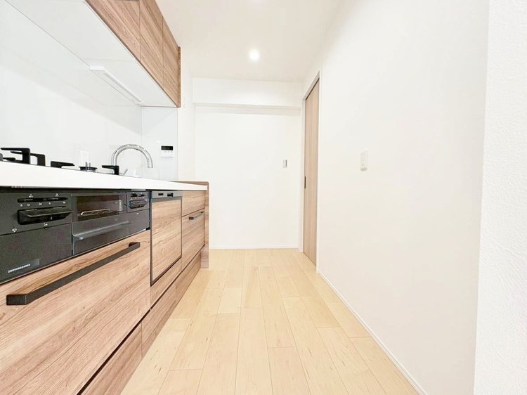 キッチン 洗練されたスタイリッシュなデザイン性と使いやすさを備えた仕様。