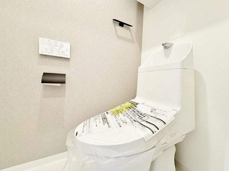 トイレ 暮らしの中のさりげないひとときの快適さにも、こだわりを、持って設備を配しております。