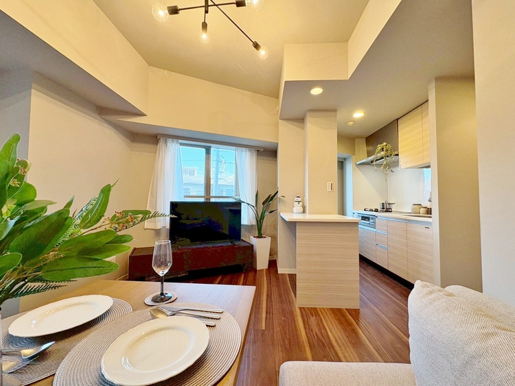 居間 豊かな居住性と、安心感を満たすクオリティが見事に調和した住空間。