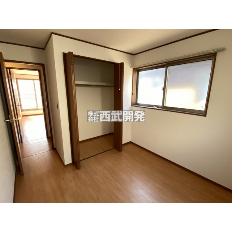 内装 ２階洋室５帖