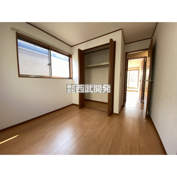 内装 ２階洋室５帖