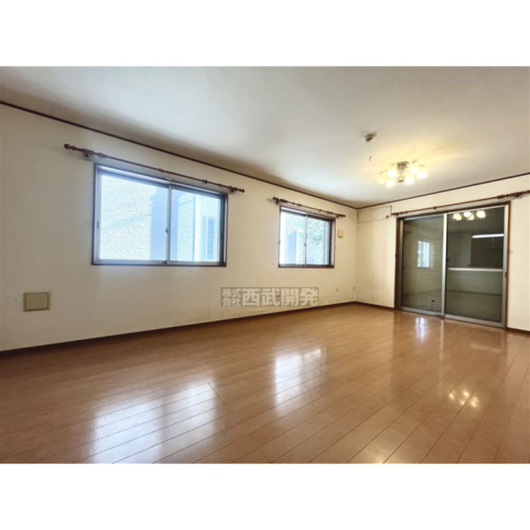 居間 リフォーム前／2024年12月撮影