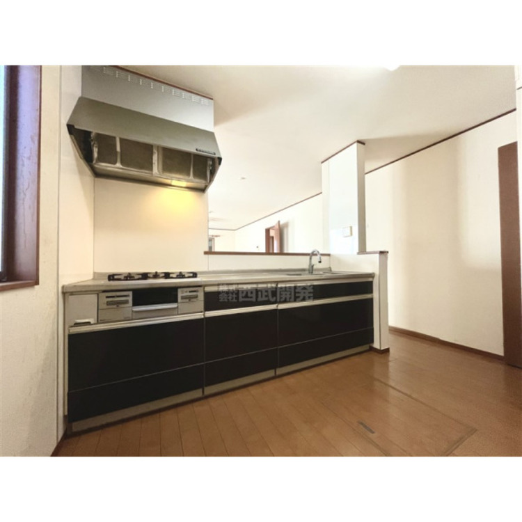 キッチン リフォーム前／2024年12月撮影