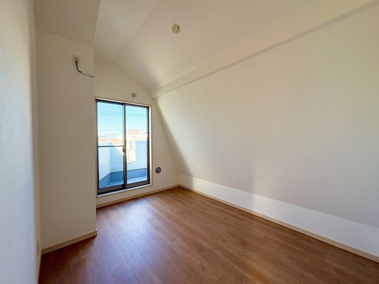 その他 清かで艶やかな時間をもたらしてくれる室内です。