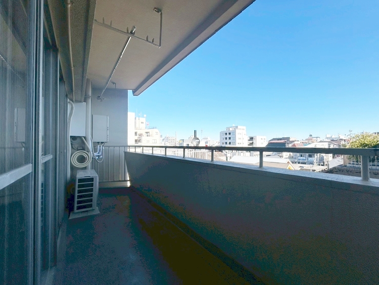 その他 朝の澄んだ空気や、夕方に吹く清々しい風を感じられるバルコニー。