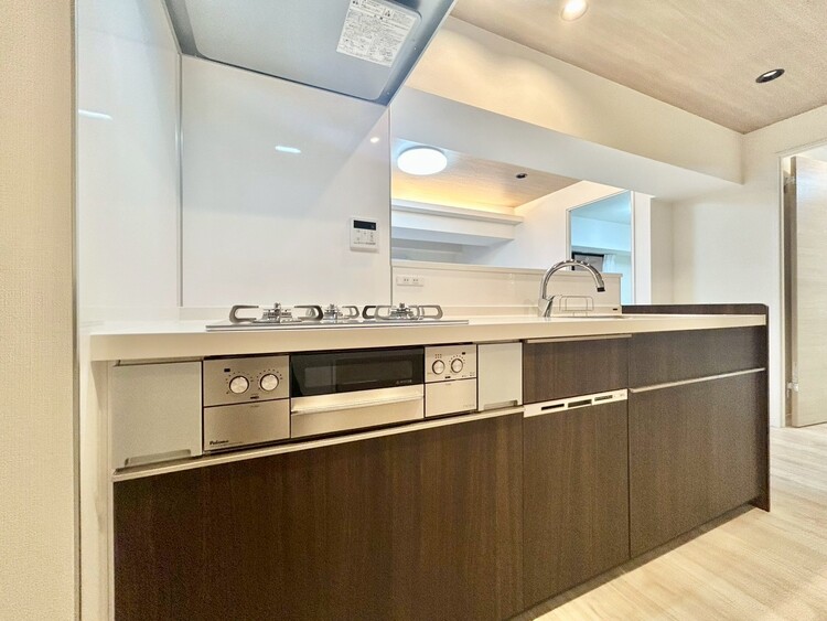 その他 開放感のあるキッチンスペース。調理をしながら、会話も弾みそうですね。