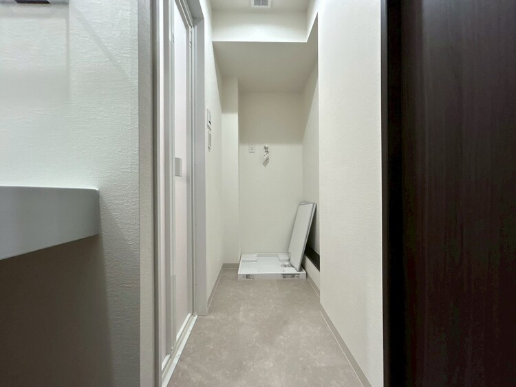 その他 十分な広さの脱衣所。