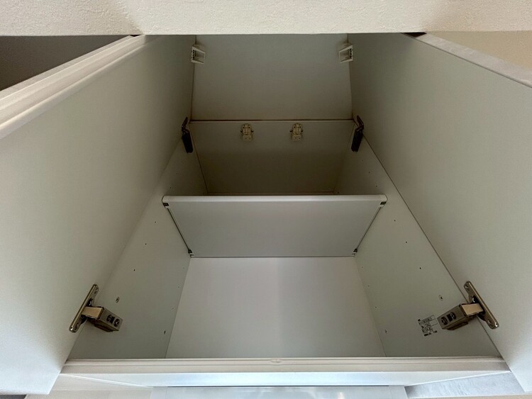 その他 収納スペースが付いていて、お部屋を広く使っていただけます。