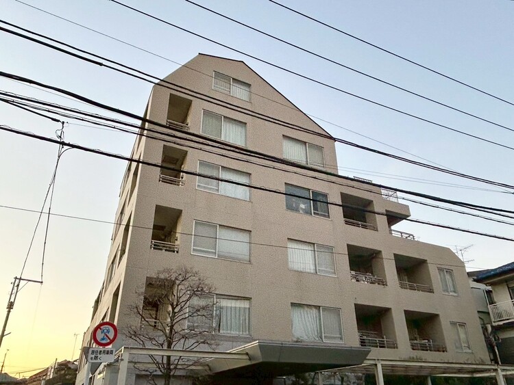 その他 飽きのこないシンプルモダンな外観です。