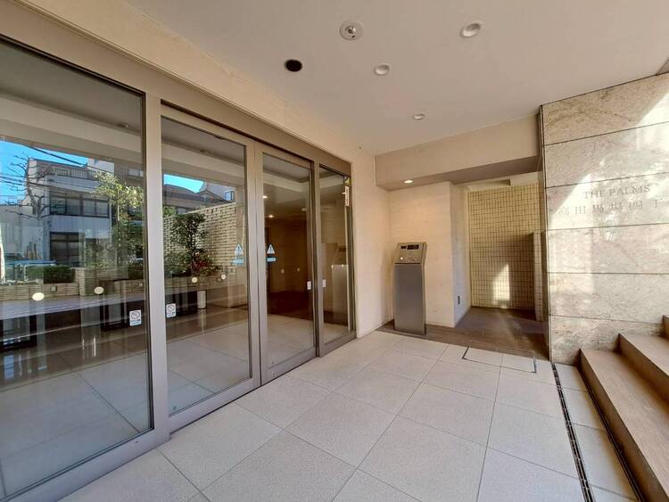 その他 館内は静寂な中が保たれており、管理が行き届いている印象を受けました。