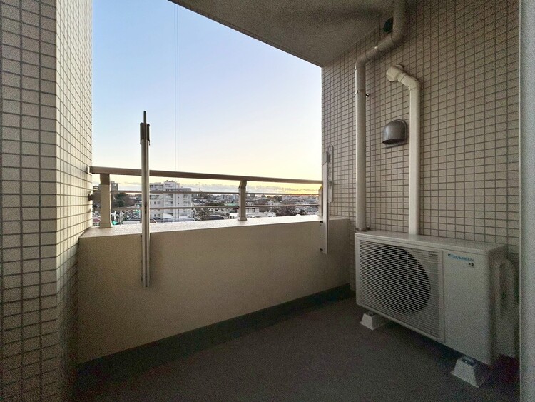 その他 朝の澄んだ空気や、夕方に吹く清々しい風を感じられるバルコニー。