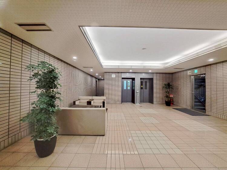 その他 館内は静寂な中が保たれており、管理が行き届いている印象を受けました。