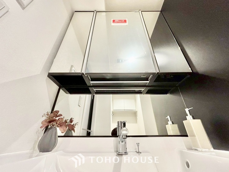 洗面 ◆洗面◆清潔感のある水回り。白で統一されたスタイリッシュな空間。毎日使う場所だから究極にシンプルにこだわりました。