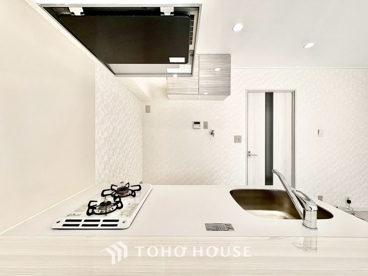 キッチン 【KITCHEN】◆家族のおはよう◆の声を笑顔で迎えてあげられるシステムキッチン。朝ごはんが楽しみでちょっと早起きしたくなるんです。