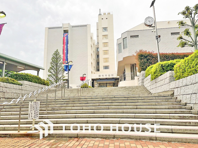 周辺 調布市役所　距離290ｍ