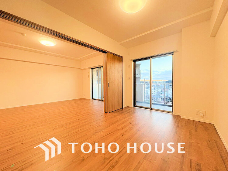 内装 1日の疲れを癒し、心地よく寛げるようゆったりとした広さをしています