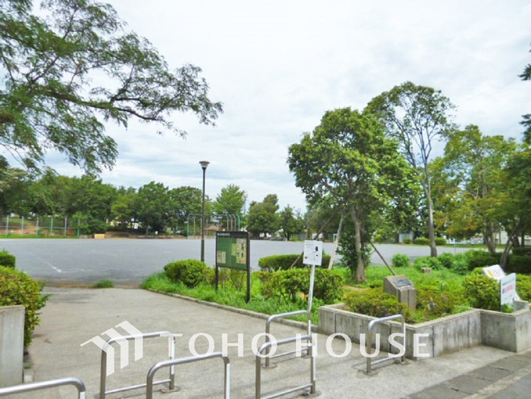 周辺 あざみ野西公園　距離400ｍ