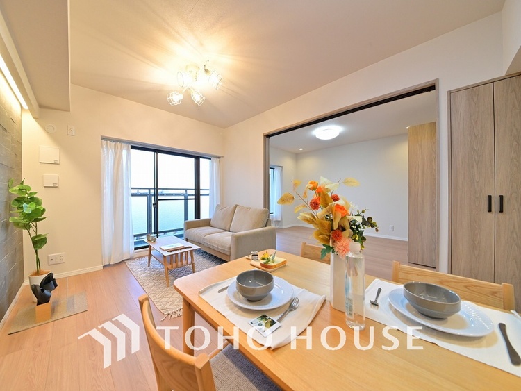 内装 ゆったりとくつろげる上質なリビングダイニング