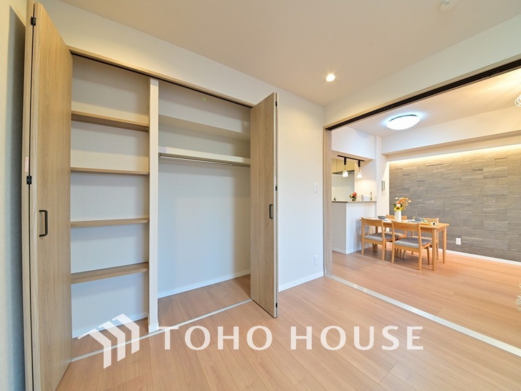 収納 居室　収納