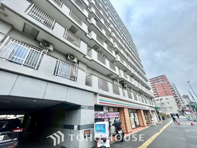 外観 【Appearance】家族みんなが集うこの場所で、あなただけのSTORYを。あなたが笑い、家族が笑い、幸せが溢れる夢のような毎日を。