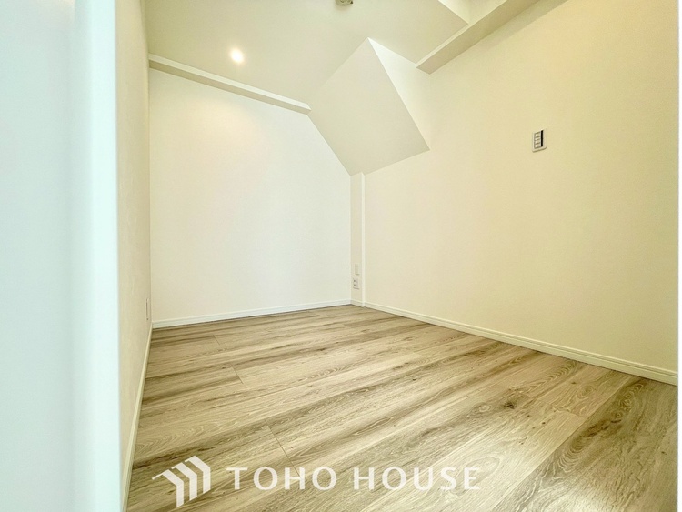 内装 【PRIVATE ROOM】◆属毛離裏◆子は父を手本とし、母に愛育されて成長する。家族の深い繋がり。いつまでも大切にしたい。