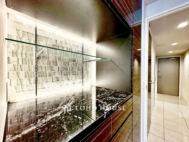 内装 ◆夏の海の空◆あの頃の夏空のブルースカイ。太陽と潮のかおりが僕の鼻をかすめのんびりとしたリゾート地の情景が思い浮かぶ。心地よい夏の思い出のかおりを。