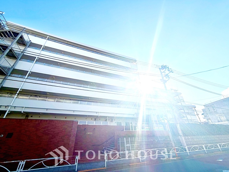 内装 趣味や仕事にも使える、柔軟な洋室スペース。ライフスタイルに合わせて活用できます。