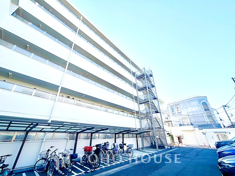 内装 収納力に優れた居室で、すっきりとした暮らしを実現。快適な生活空間が広がります。