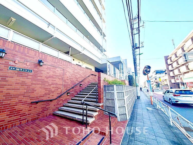 キッチン 毎日の料理が楽しくなる、使いやすいシステムキッチン。家事効率を高める設計です。