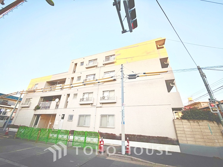 キッチン 毎日の料理が楽しくなる、使いやすいシステムキッチン。家事効率を高める設計です。