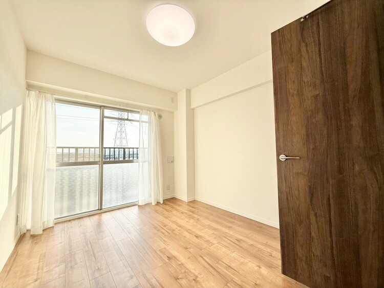 子供部屋 清かで艶やかな時間をもたらしてくれる室内です。