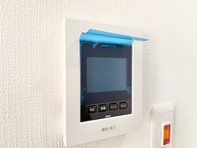 設備 誰が来てもわかる様にモニター付きインターホンを設置。
