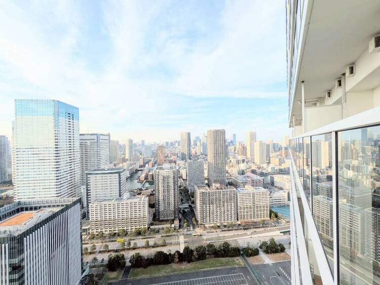 バルコニー 陽当たり・通風・開放感に恵まれた環境です。