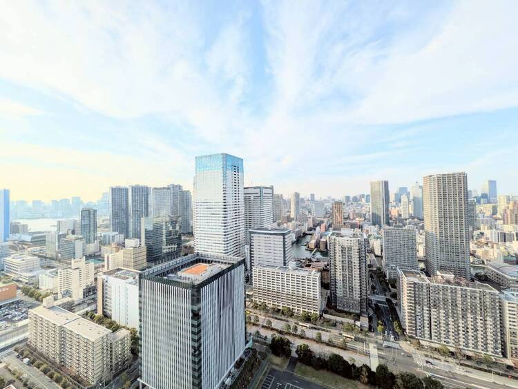 バルコニー 眺望や窓からの景色が良いと、家で過ごす時間も快適です。