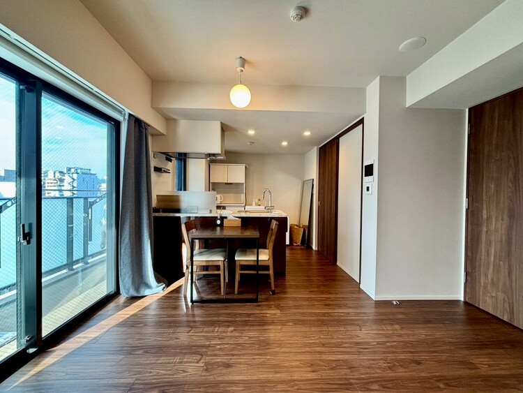 居間 充実した生活は伸びやかな居室空間から始まります。