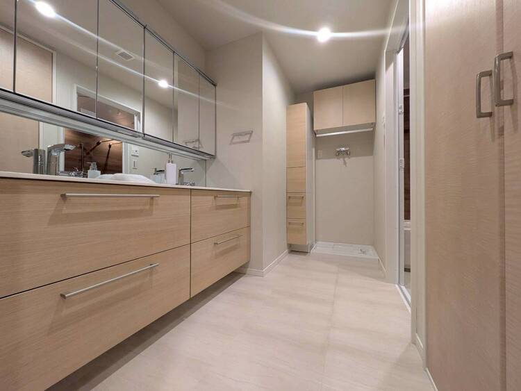 洗面 十分な広さの脱衣所。