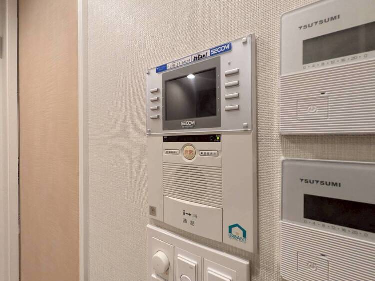 設備 誰が来てもわかる様にモニター付きインターホンを設置。