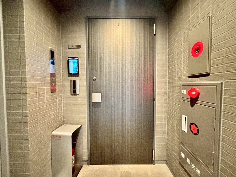 玄関 清潔感のある落ち着いた雰囲気の玄関です。