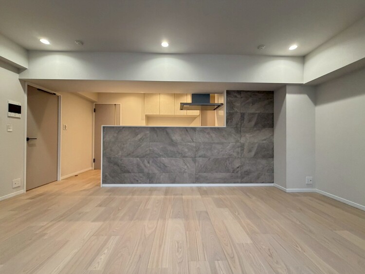 居間 充実した生活は伸びやかな居室空間から始まります。