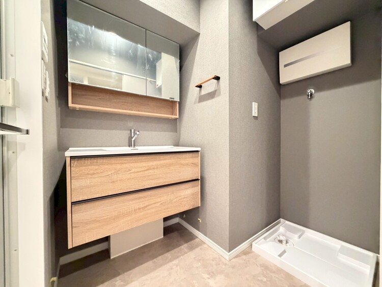 洗面 十分な広さの脱衣所。