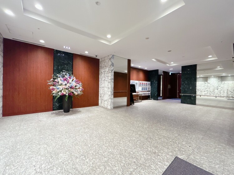 その他 館内は静寂な中が保たれており、管理が行き届いている印象を受けました。