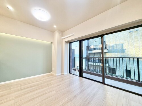 パレロワイヤル六番町の画像