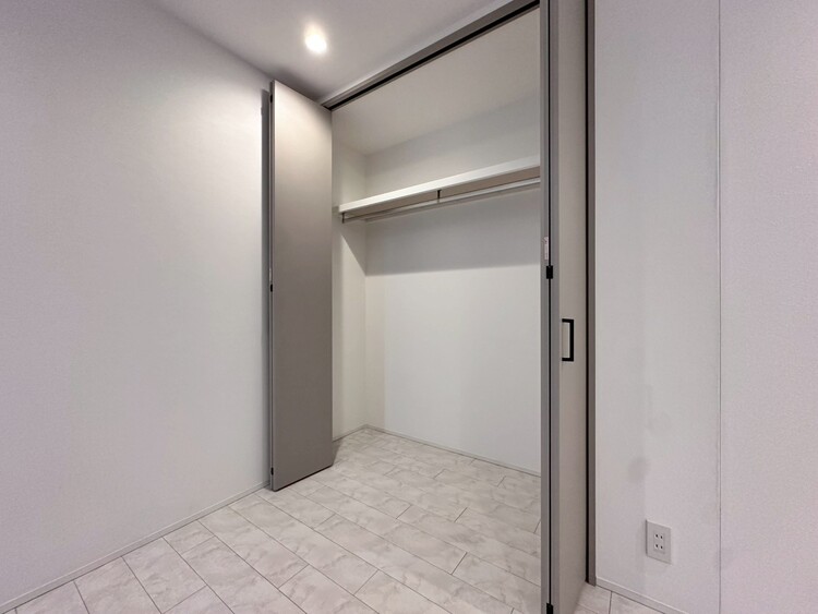 その他 収納スペースが付いていて、お部屋を広く使っていただけます。