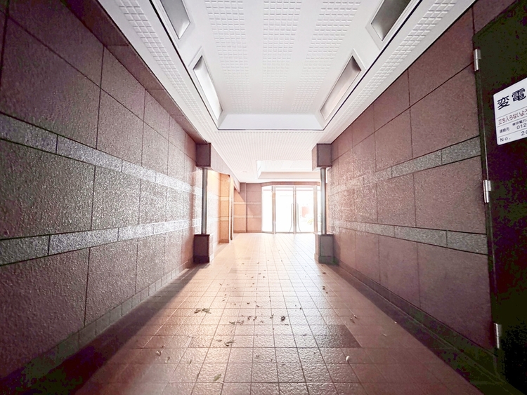 その他 館内は静寂な中が保たれており、管理が行き届いている印象を受けました。